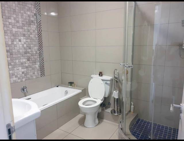 2 BEDROOM APARTMENT FOR SALE IN UMHLANGA RIDGE
